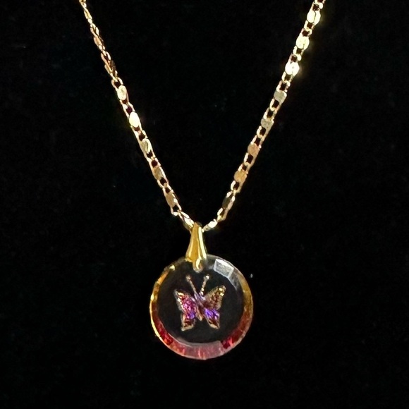 Fashion Necklace Goldtone And Multicolor Butterfly Pendant 9.5” Long - Picture 1 of 4